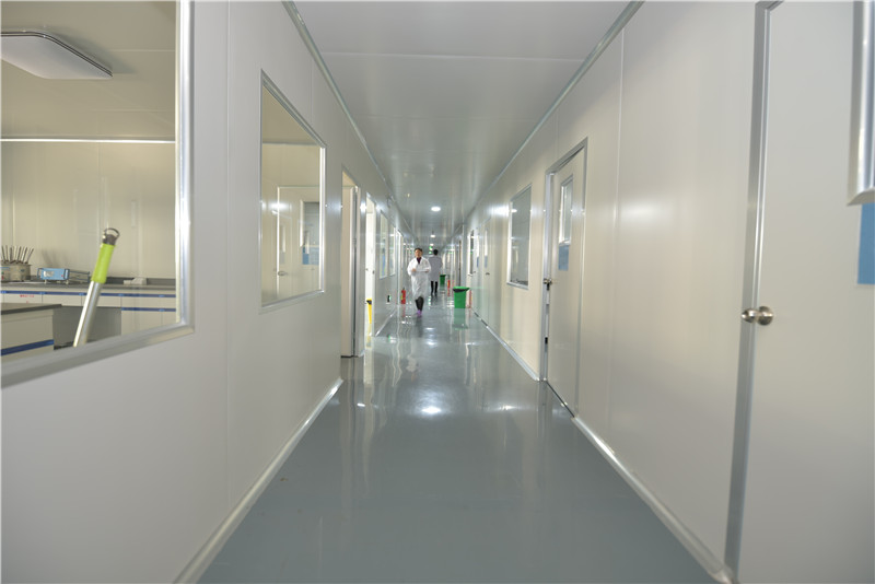 實(shí)驗(yàn)室內(nèi)景