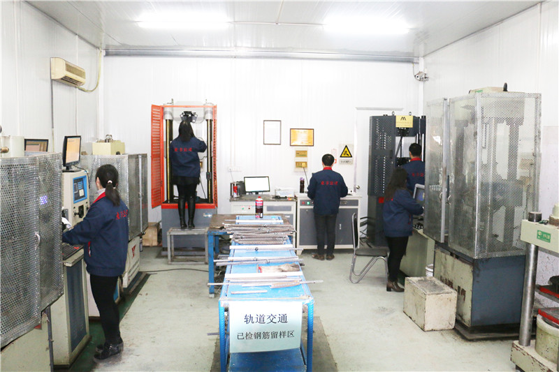 力學(xué)性能檢測室